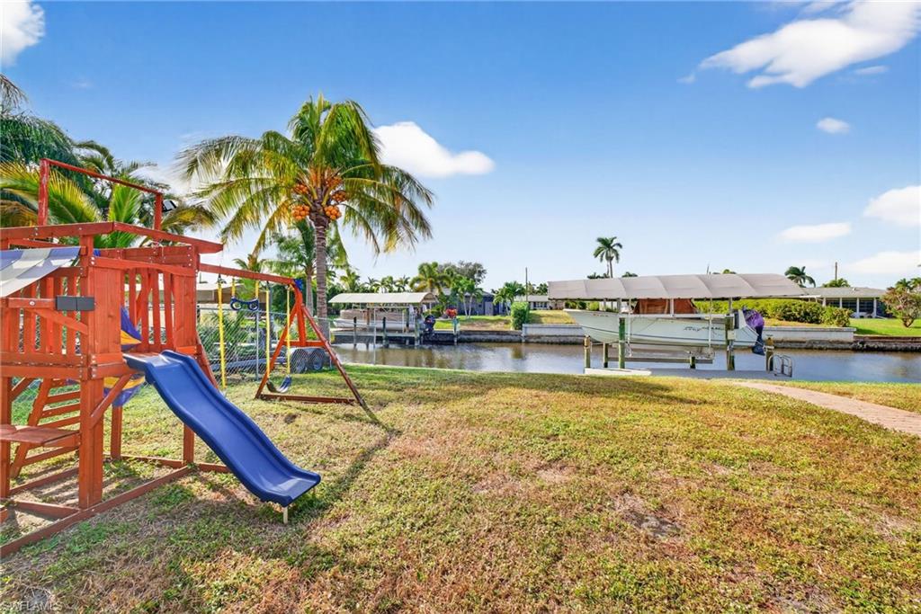 YACHT CLUB - Residential