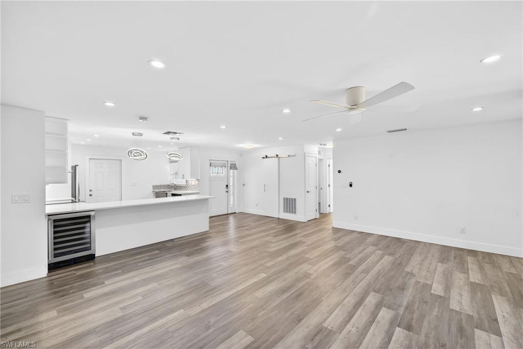 YACHT CLUB - Residential