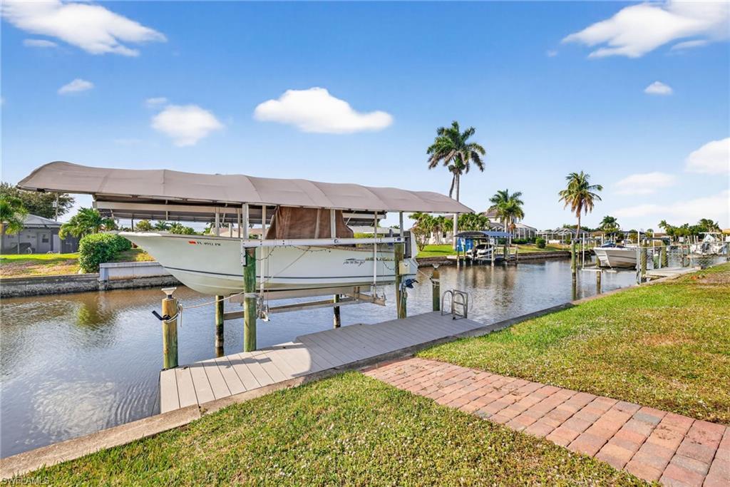 YACHT CLUB - Residential