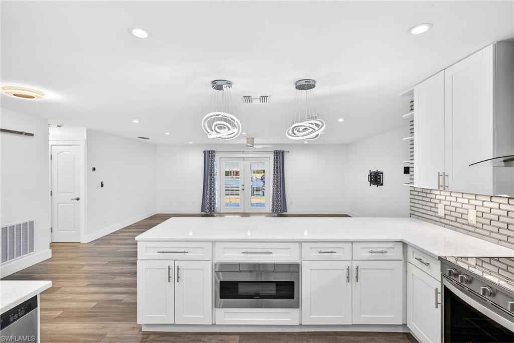 YACHT CLUB - Residential