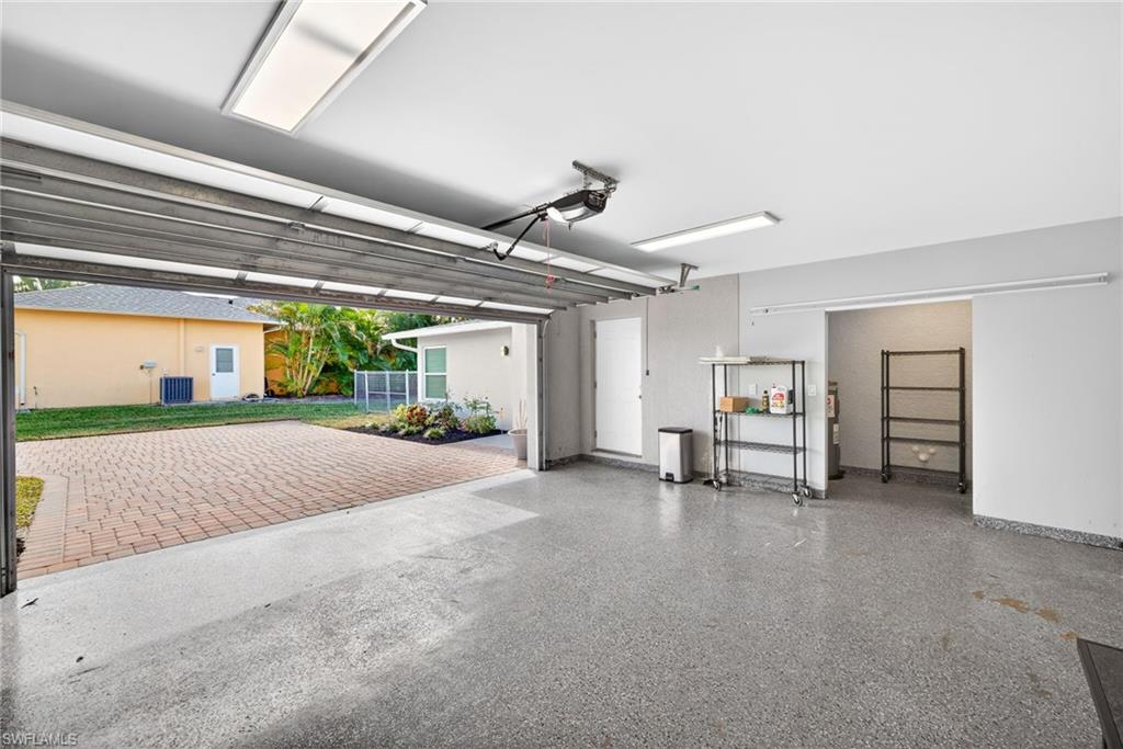 YACHT CLUB - Residential