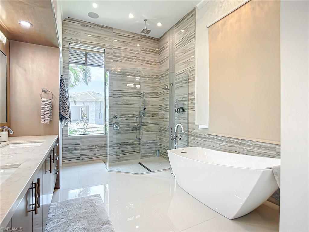 BAY HARBOUR ESTATES - Residential