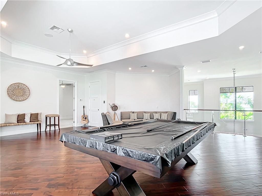 BAY HARBOUR ESTATES - Residential