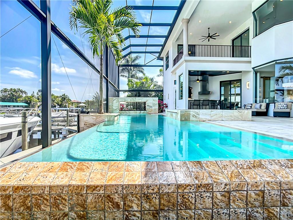 BAY HARBOUR ESTATES - Residential