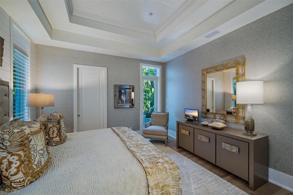 OLDE NAPLES - Residential