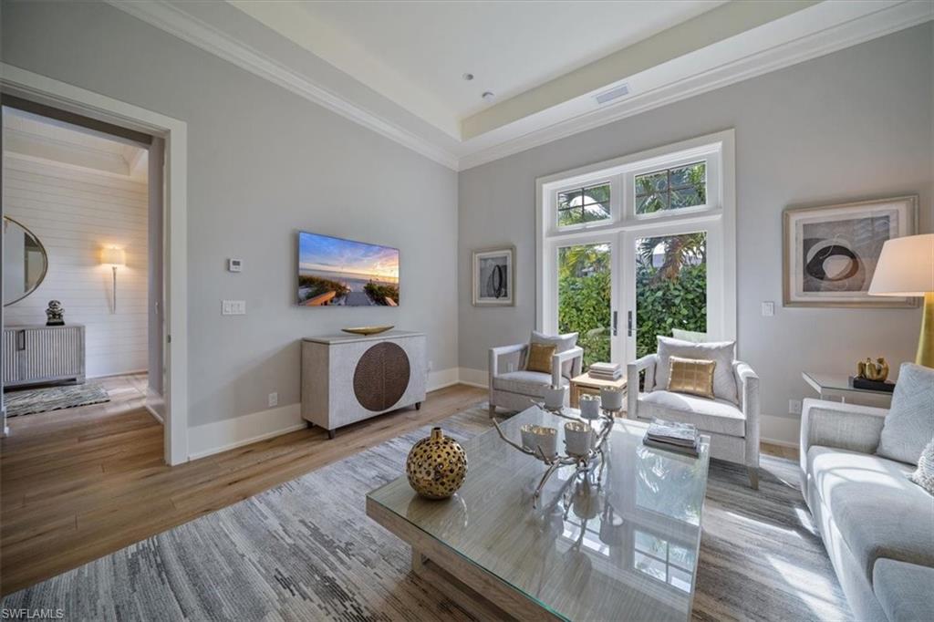 OLDE NAPLES - Residential