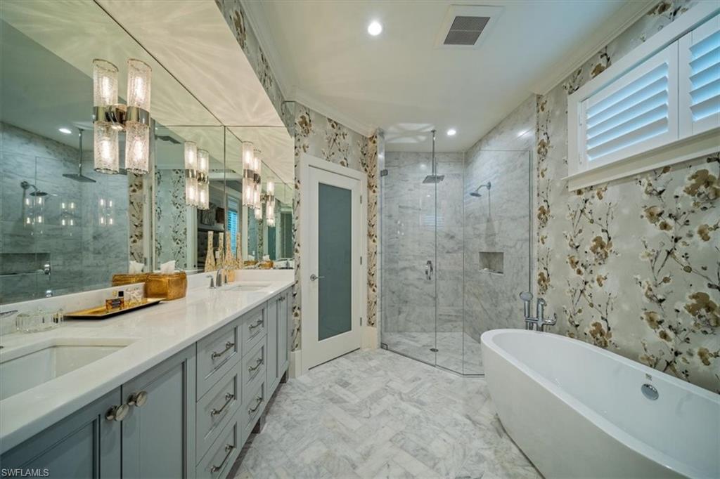 OLDE NAPLES - Residential