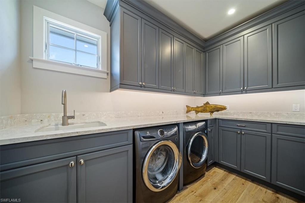 OLDE NAPLES - Residential