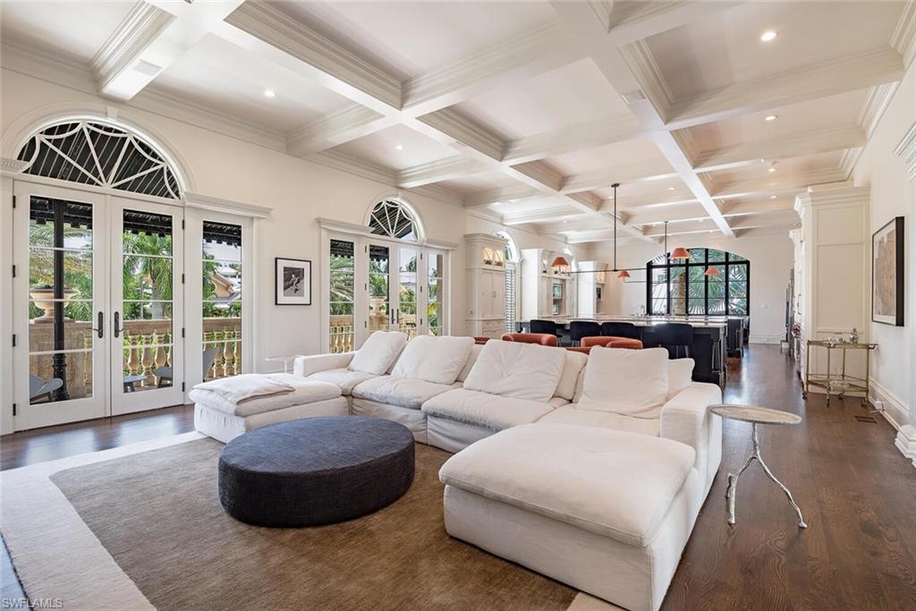 OLDE NAPLES - Residential