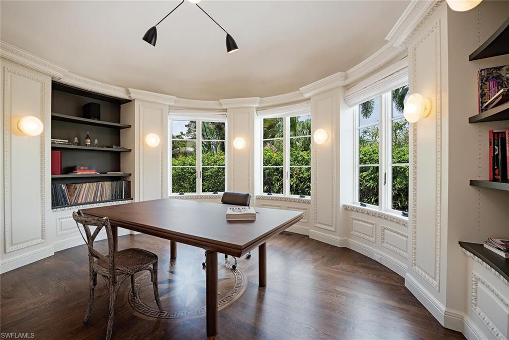 OLDE NAPLES - Residential