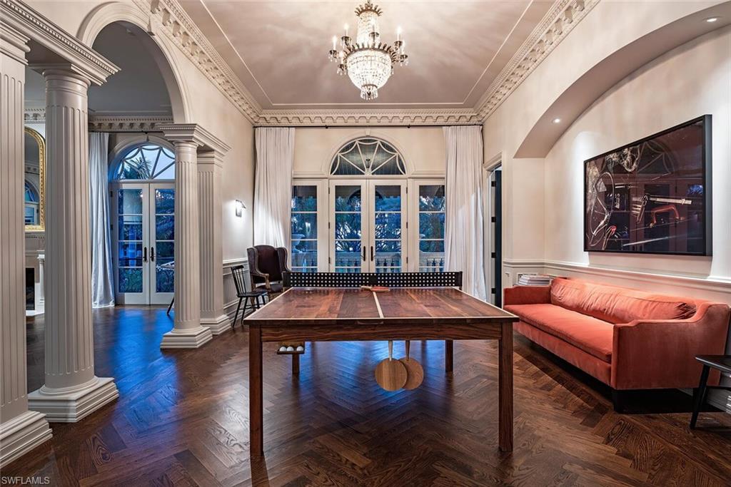 OLDE NAPLES - Residential