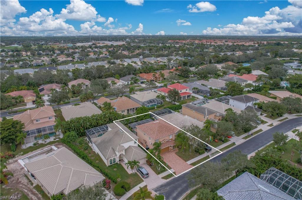 LAUREL LAKES - Residential