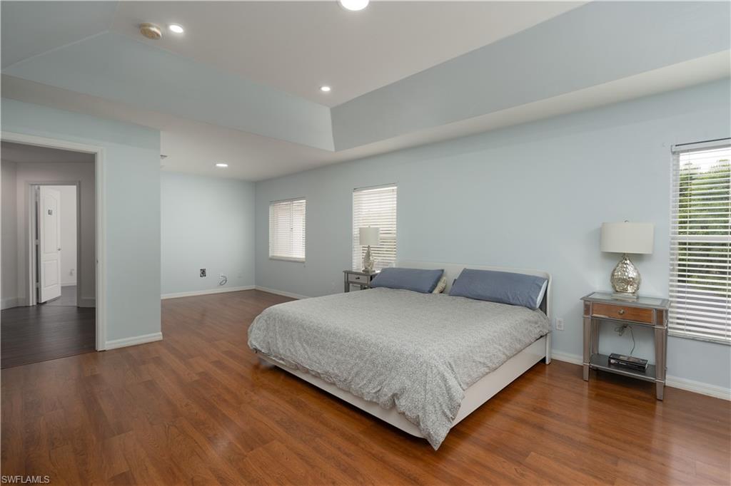 LAUREL LAKES - Residential