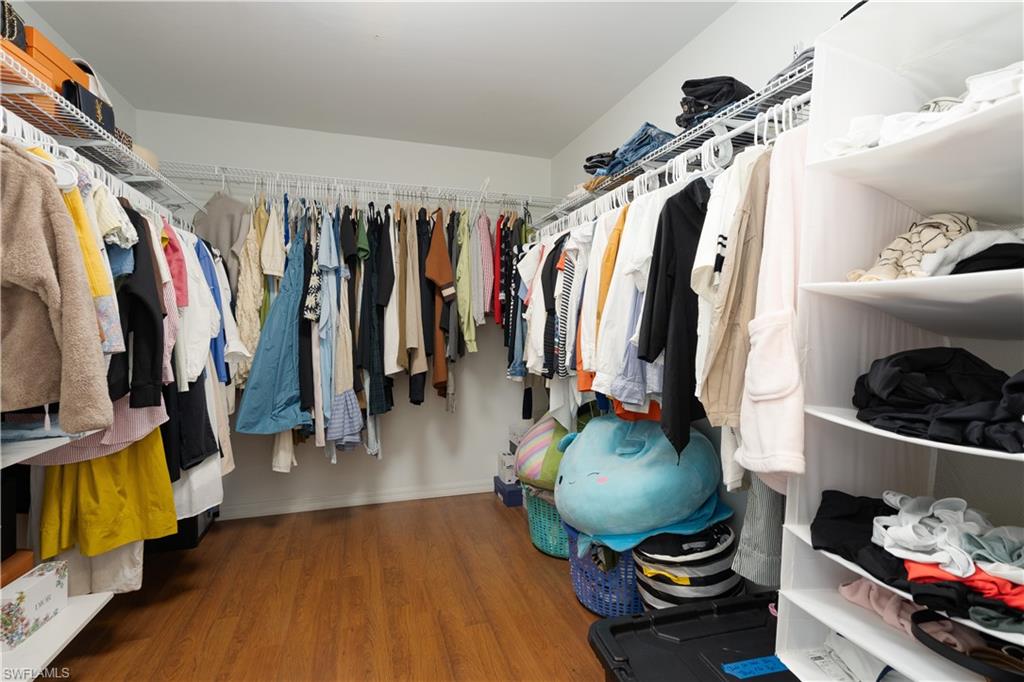 LAUREL LAKES - Residential