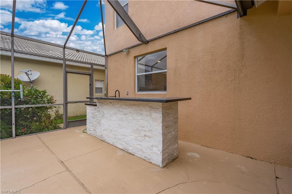 LAUREL LAKES - Residential