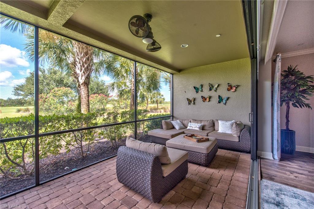 ESPLANADE - Residential Lease