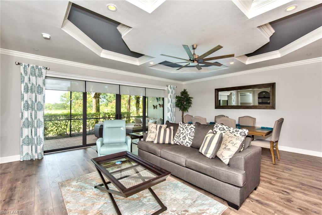 ESPLANADE - Residential Lease