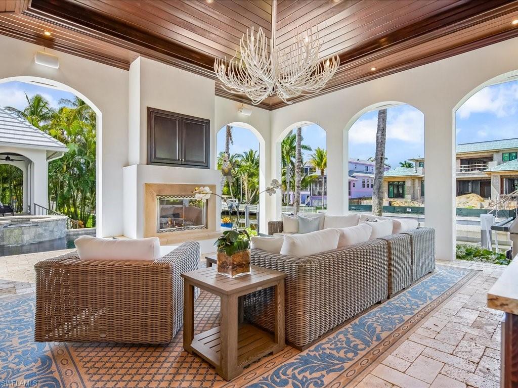 AQUALANE SHORES - Residential