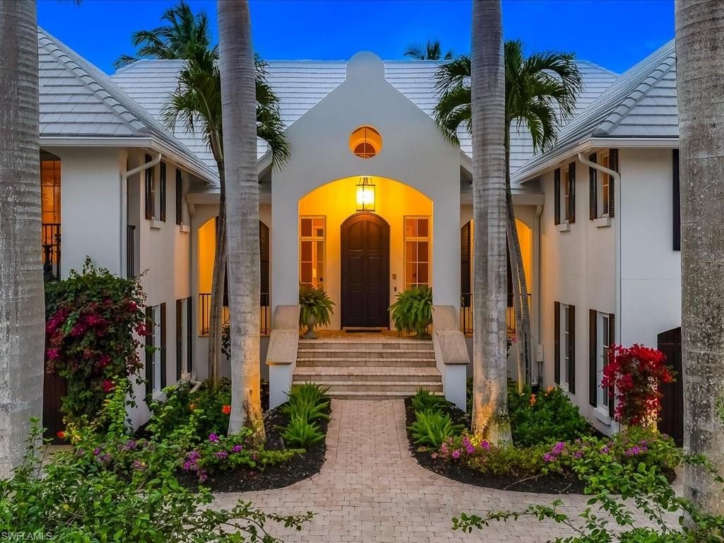 Photo of 1750 4th ST S, NAPLES, FL 34102 (MLS # 225079057)