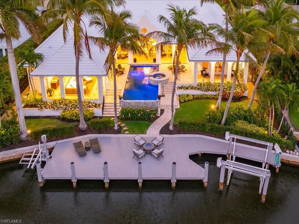 AQUALANE SHORES - Residential