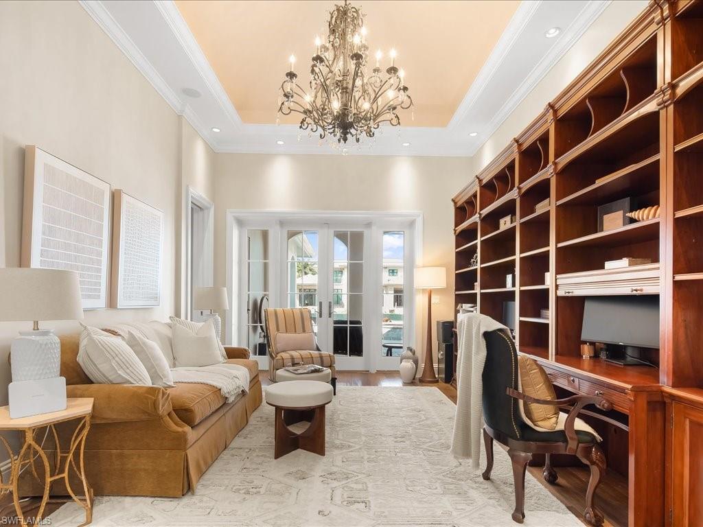 AQUALANE SHORES - Residential