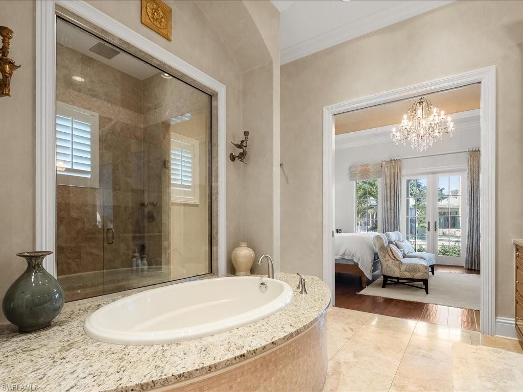 AQUALANE SHORES - Residential