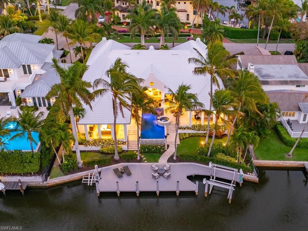 AQUALANE SHORES - Residential