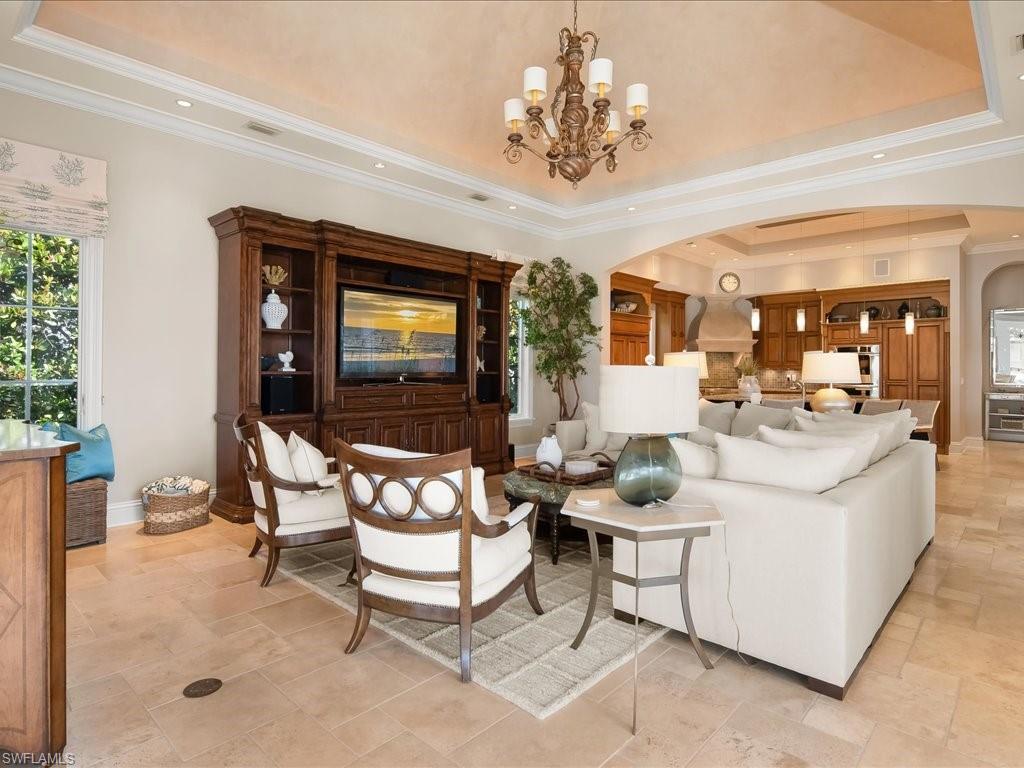 AQUALANE SHORES - Residential