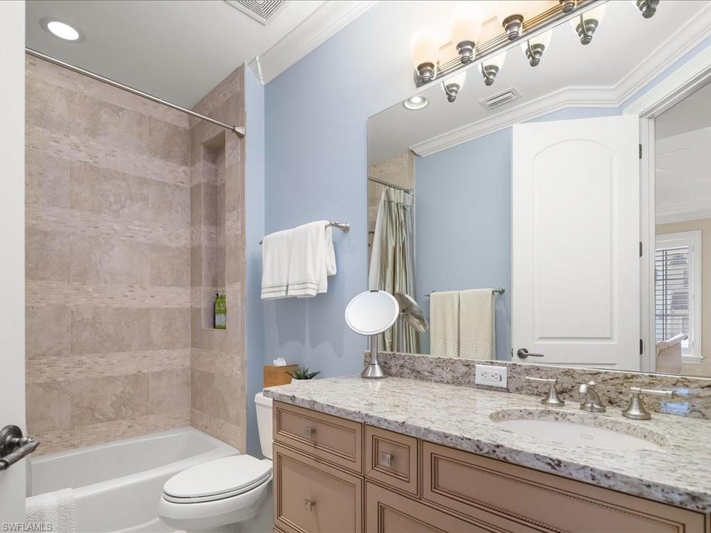 AQUALANE SHORES - Residential