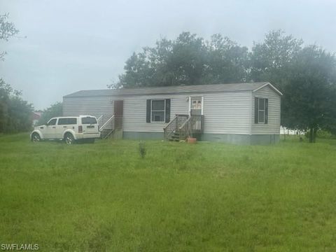 A home in CLEWISTON