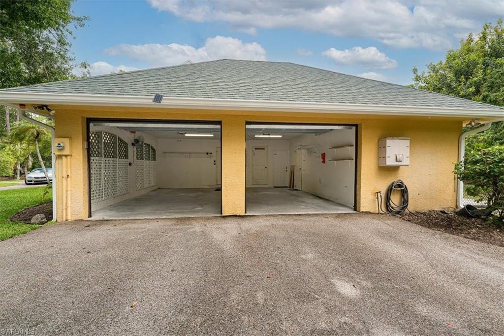 GOLDEN GATE ESTATES - Residential