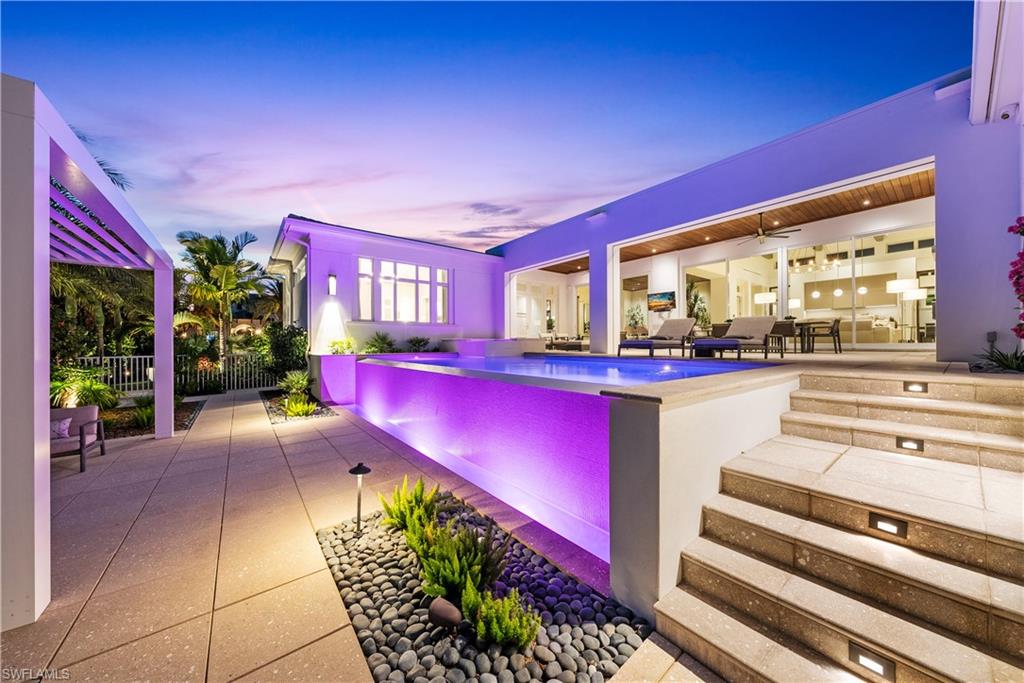 PARK SHORE - Residential