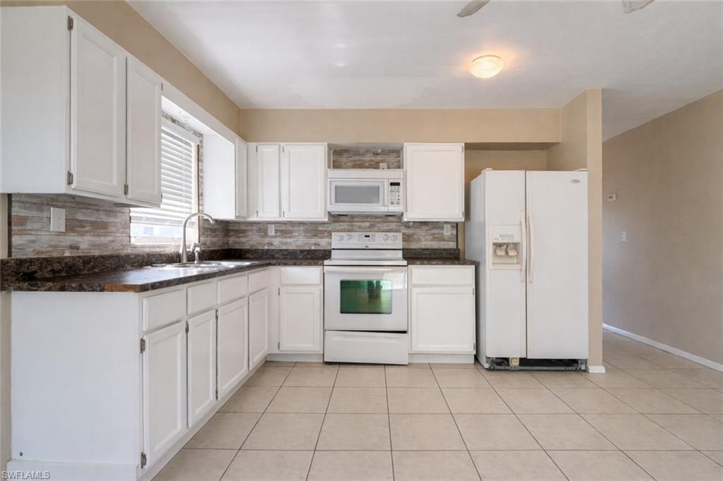 CAPE CORAL - Residential Lease