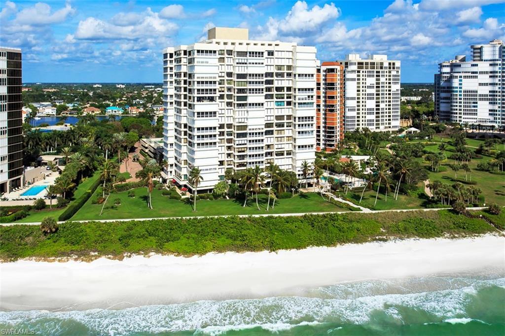 PARK PLAZA - Residential