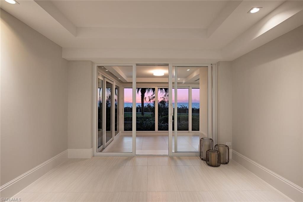 PARK PLAZA - Residential