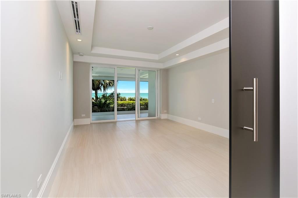 PARK PLAZA - Residential