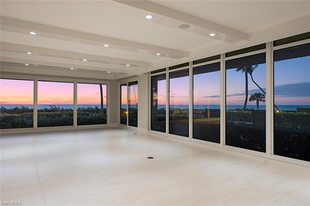 PARK PLAZA - Residential