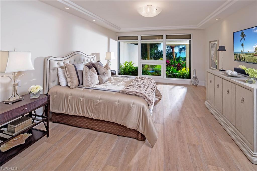 PARK PLAZA - Residential