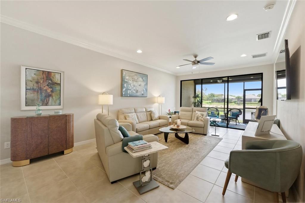 ESPLANADE - Residential