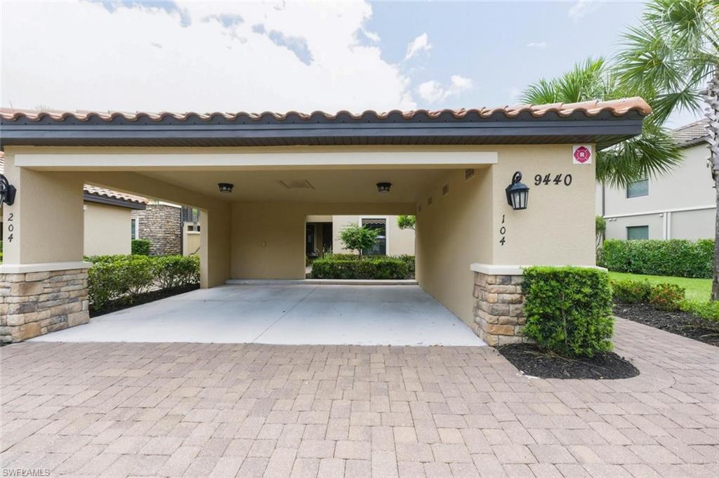 ESPLANADE - Residential