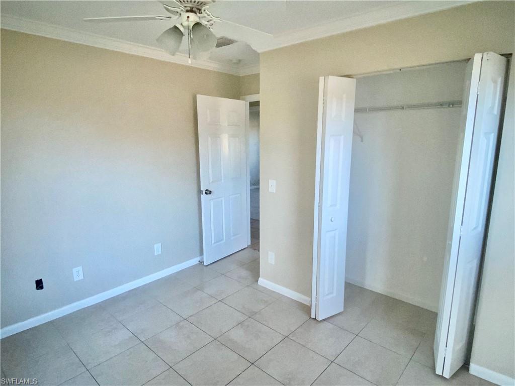 NAPLES MANOR - Residential