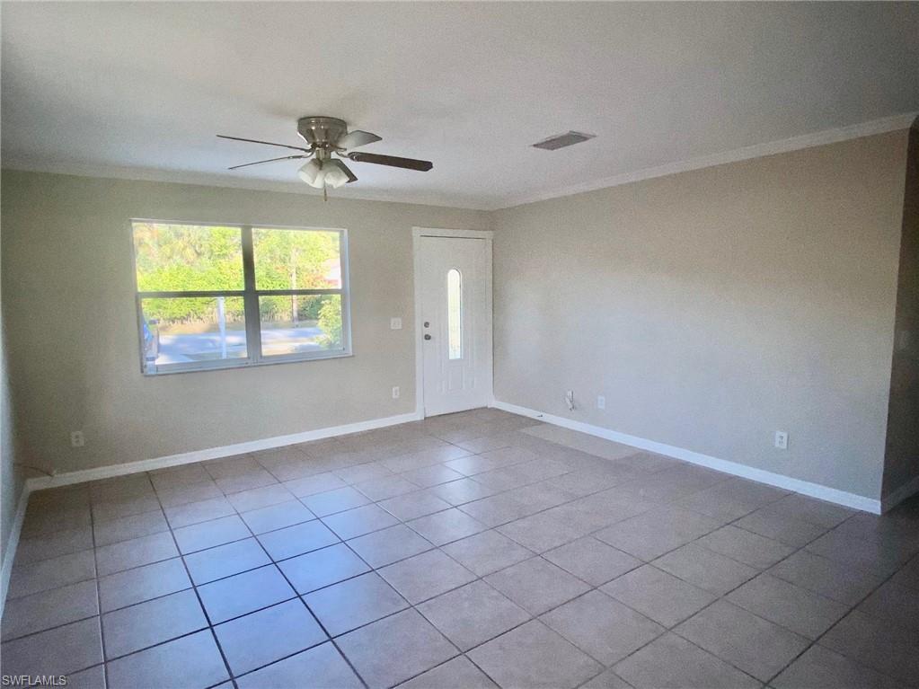 NAPLES MANOR - Residential