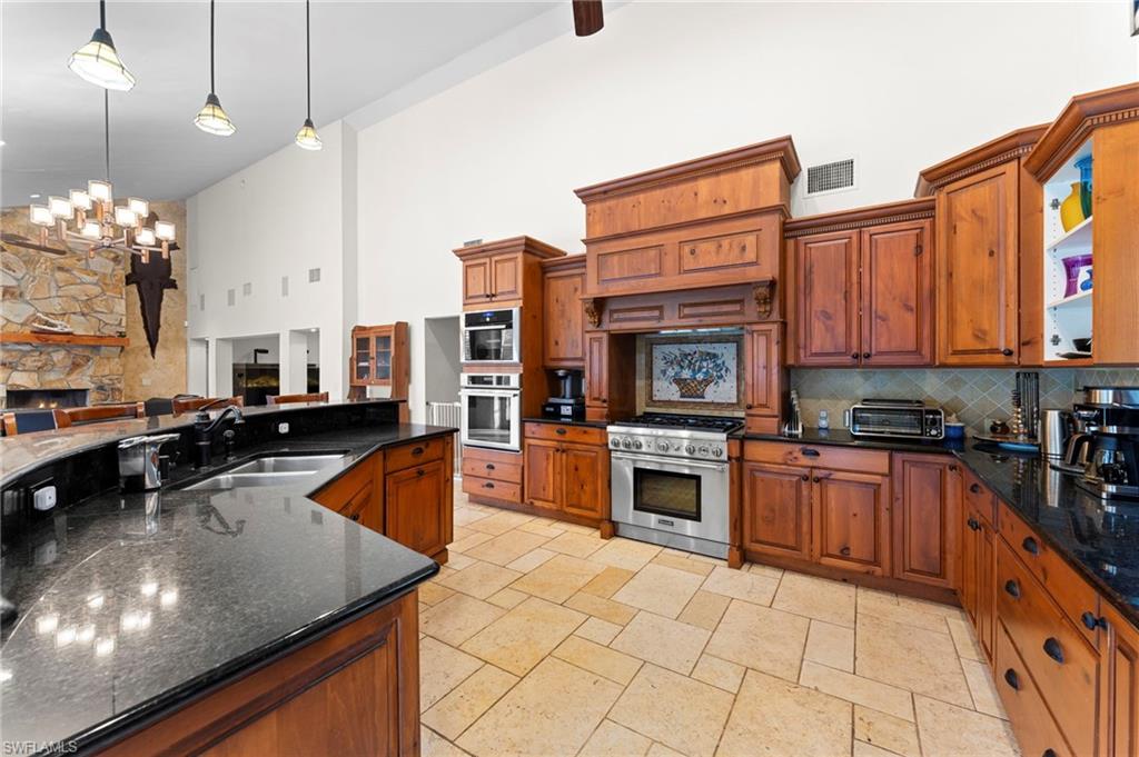 GOLDEN GATE ESTATES - Residential Lease