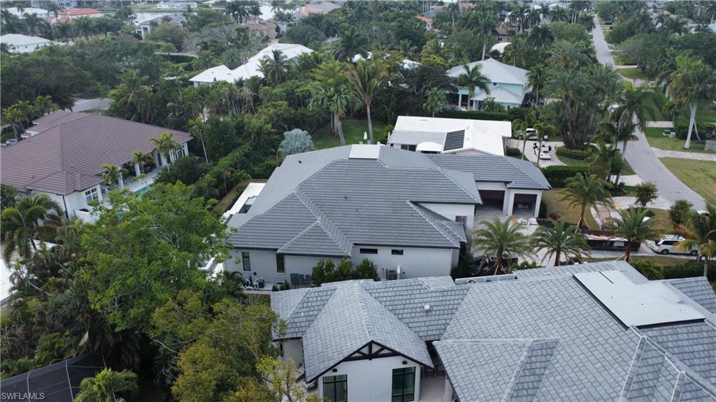 MOORINGS - Residential