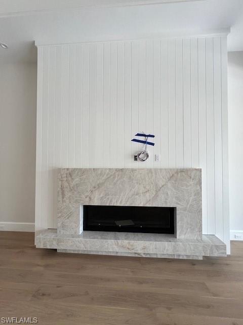 MOORINGS - Residential