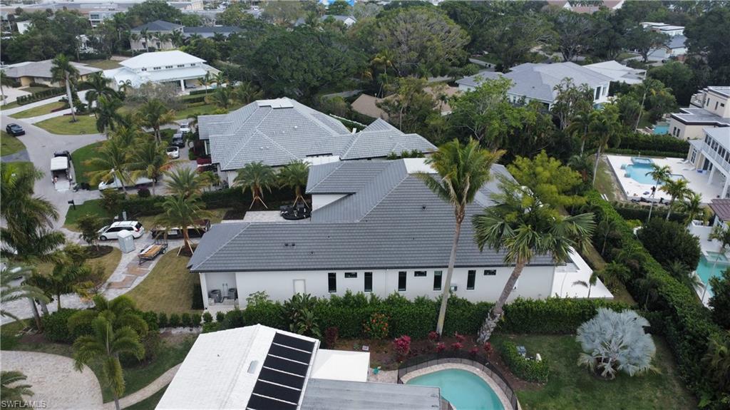 MOORINGS - Residential