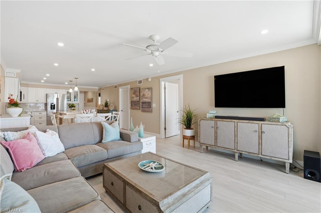 PELICAN WATCH - Residential