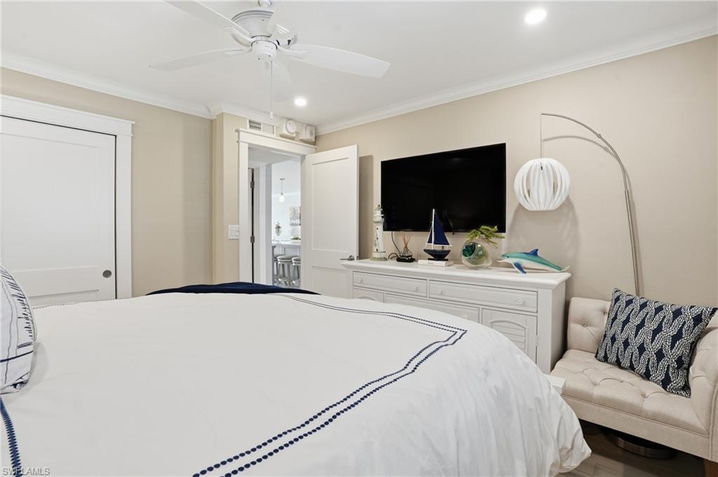 PELICAN WATCH - Residential