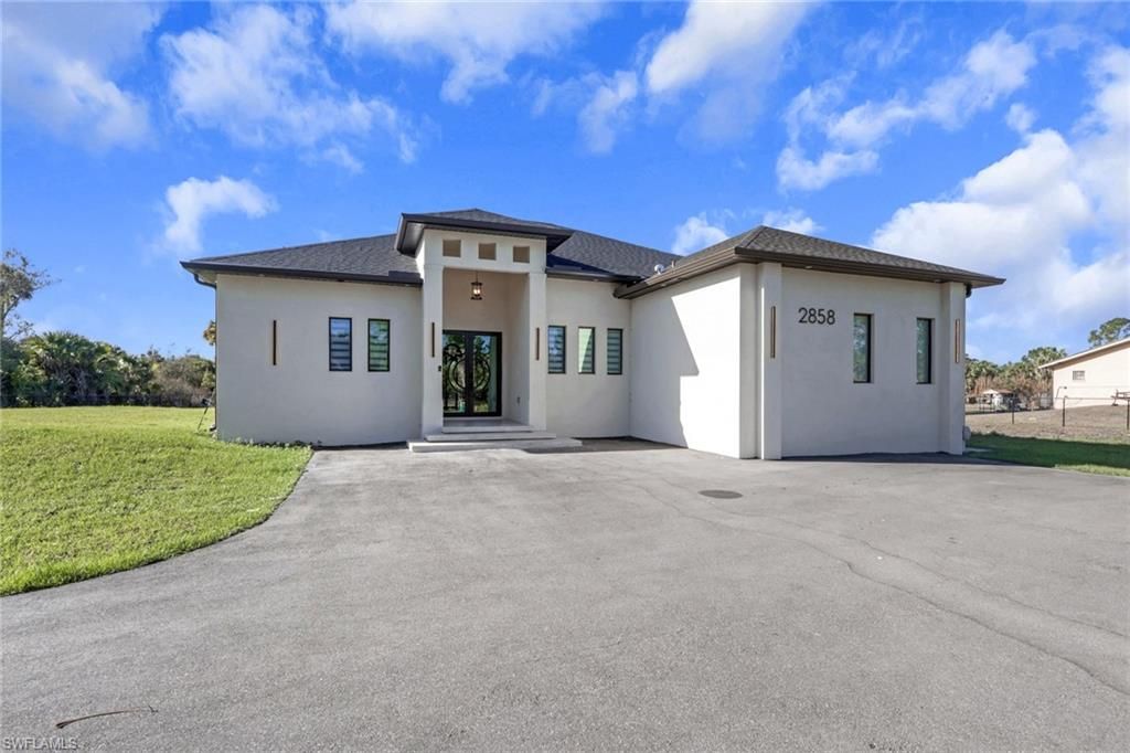 Photo of 2858 26th AVE SE, NAPLES, FL 34117 (MLS # 226011025)