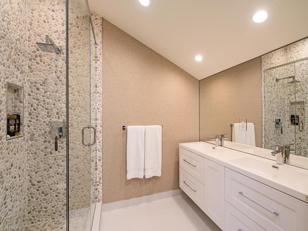 MARCO BEACH - Residential